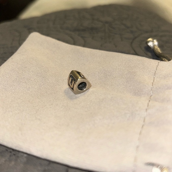 Elegant Pandora letter charm - U - like new! - Picture 3 of 4